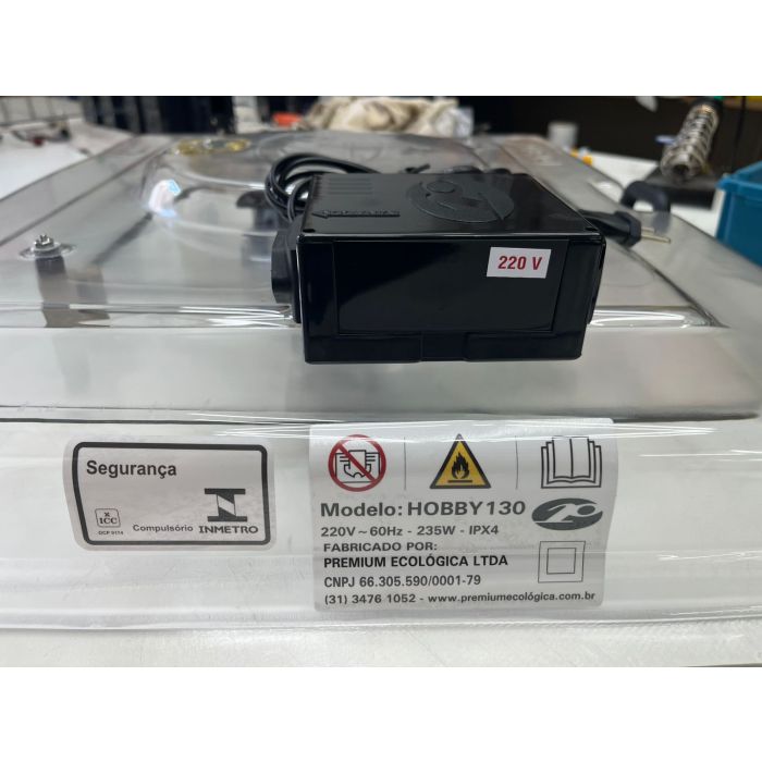 Chocadeira Hobby 130 (130 Ovos) controle digital de temperatura