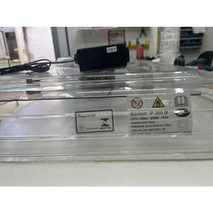 Chocadeira IP 200 (200 Ovos) controle digital de temperatura e umidade
